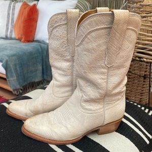 TECOVS white ostrich mid calf boots, in excellent condition… worn once…